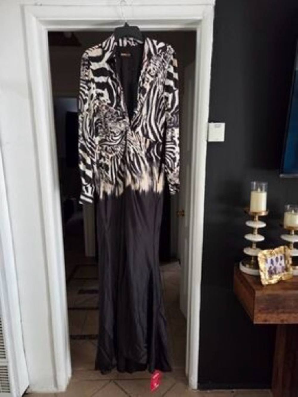 Fashion Nova  Luxe Black & White Printed Long Sleeve Maxi Gown